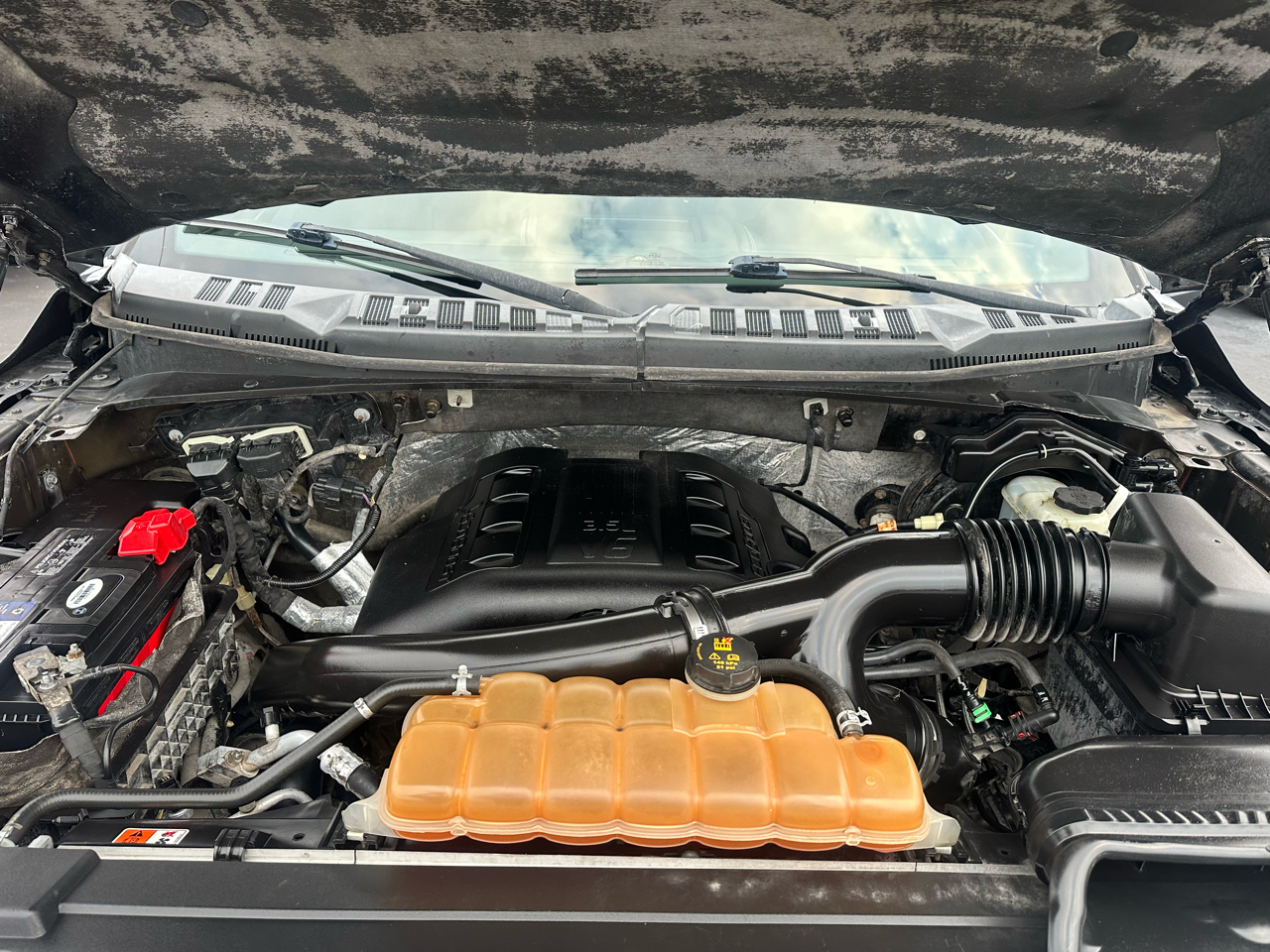 Ford F-150 4WD SuperCrew 145" Platinum 2015