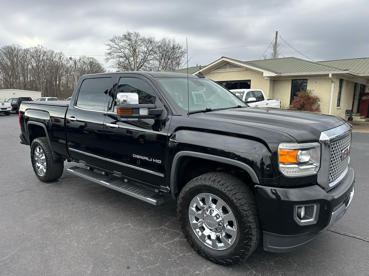 GMC Sierra 2500HD 4WD Crew Cab 153.7" Denali 2016