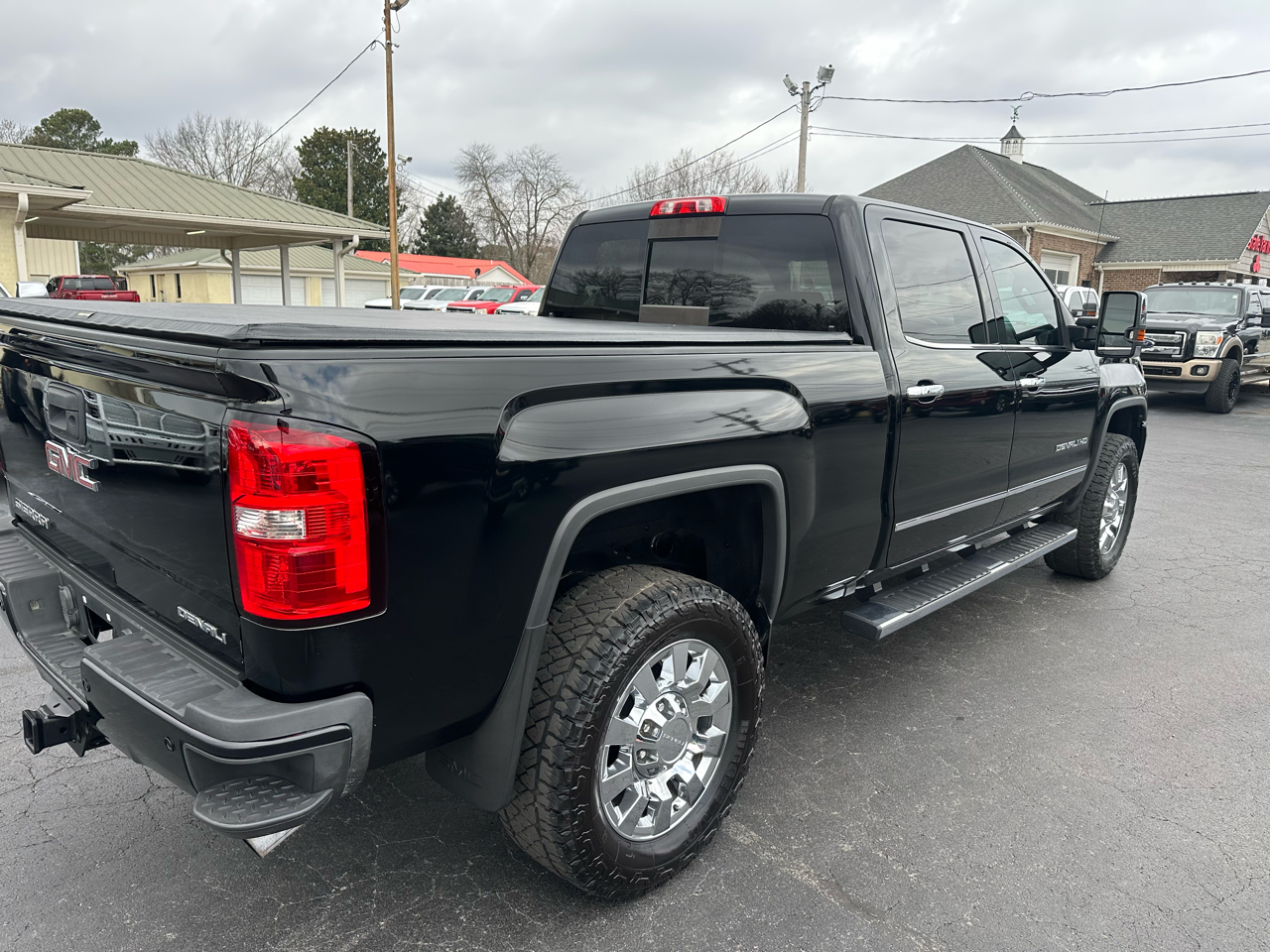 GMC Sierra 2500HD 4WD Crew Cab 153.7" Denali 2016