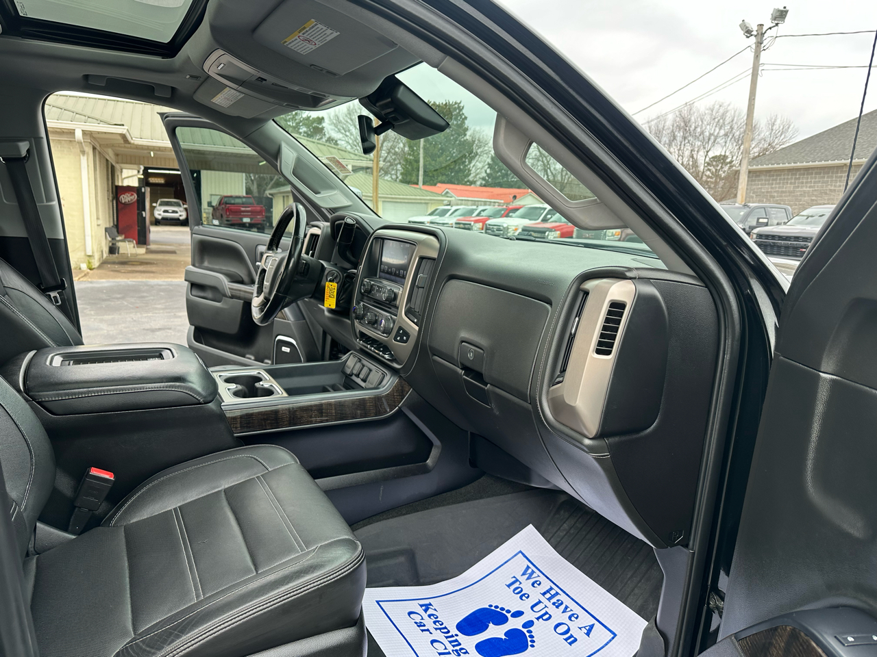 GMC Sierra 2500HD 4WD Crew Cab 153.7" Denali 2016