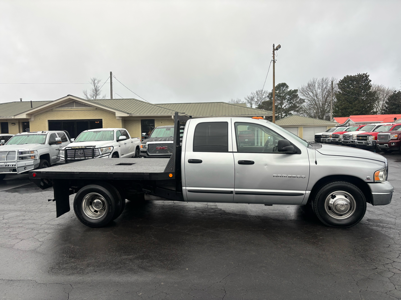 Dodge Ram 3500 4dr Quad Cab 160.5" WB DRW SLT 2005