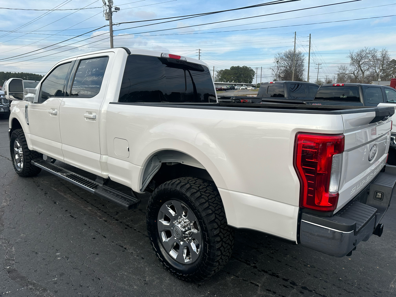 Ford Super Duty F-250 SRW Lariat 4WD Crew Cab 6.75' Box 2018