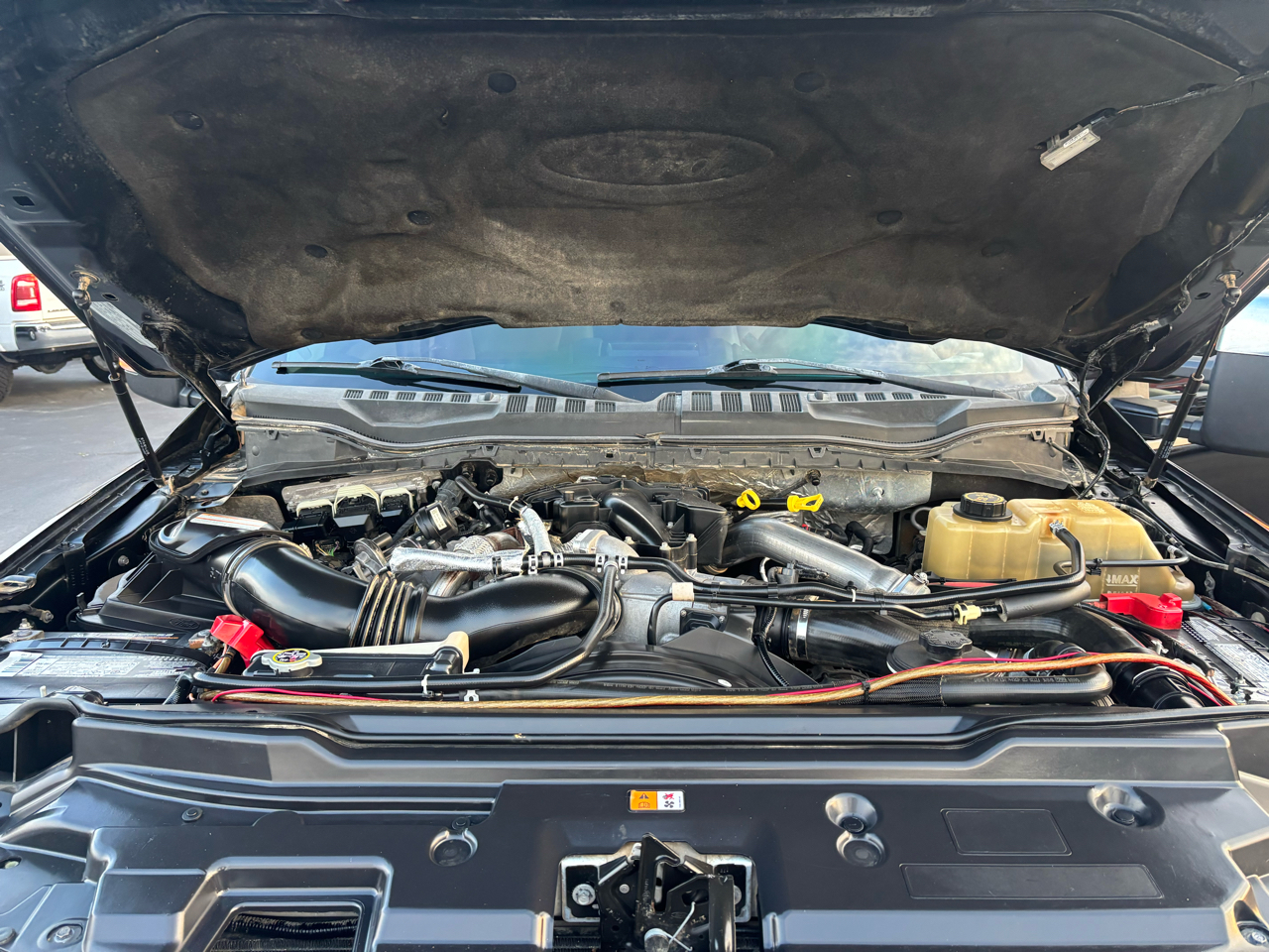 Ford Super Duty F-350 DRW XL 4WD Crew Cab 8' Box 2017