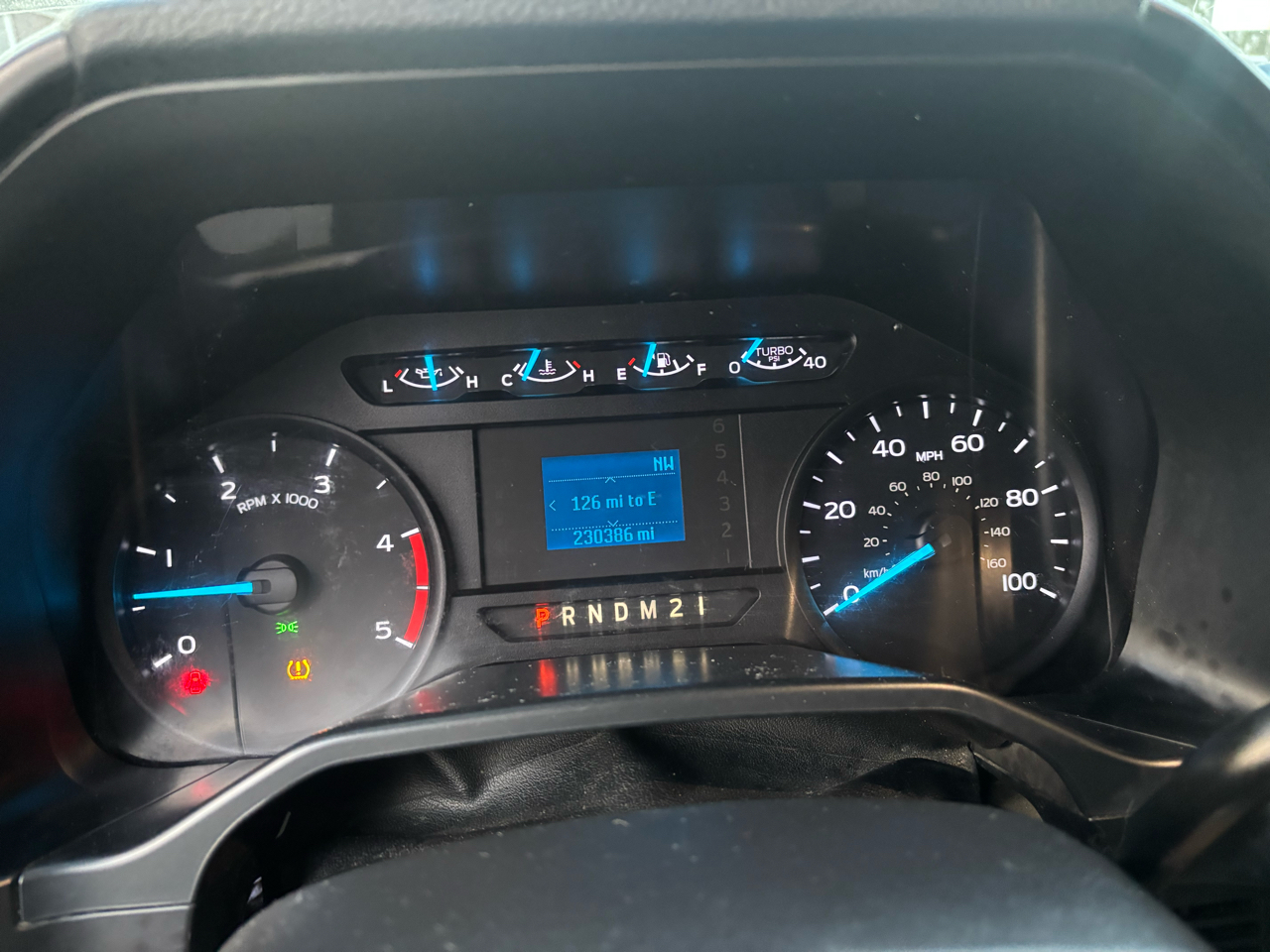 Ford Super Duty F-350 DRW XL 4WD Crew Cab 8' Box 2017