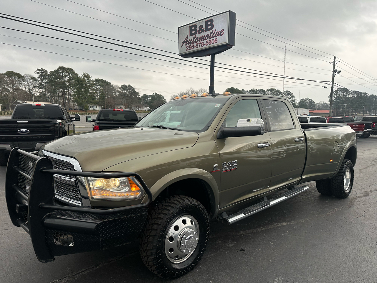 RAM 3500 4WD Crew Cab 169" Laramie 2015