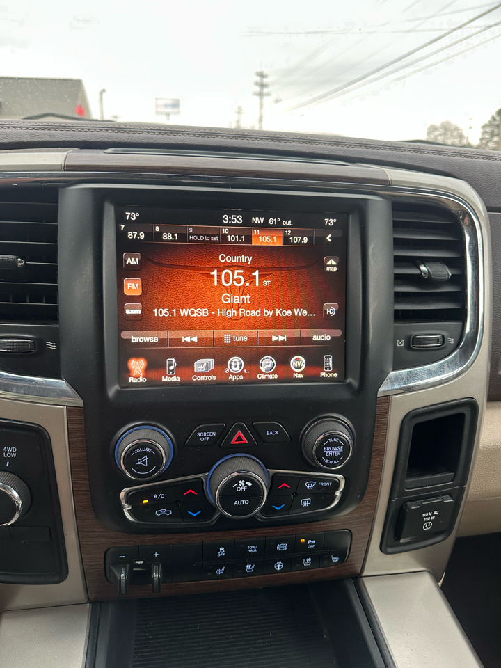 RAM 3500 4WD Crew Cab 169" Laramie 2015