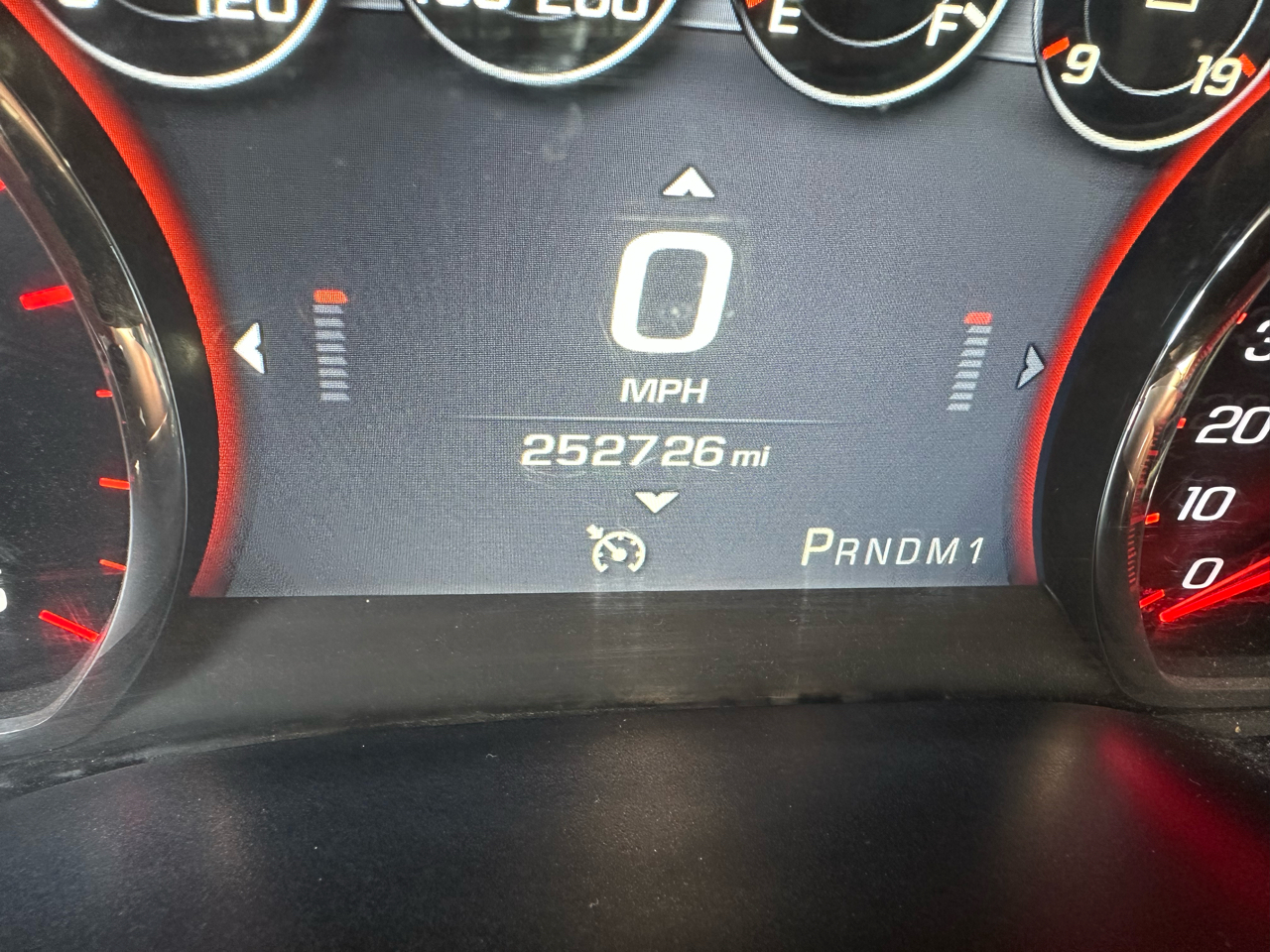 GMC Sierra 2500HD available WiFi 4WD Crew Cab 153.7" Denali 2015