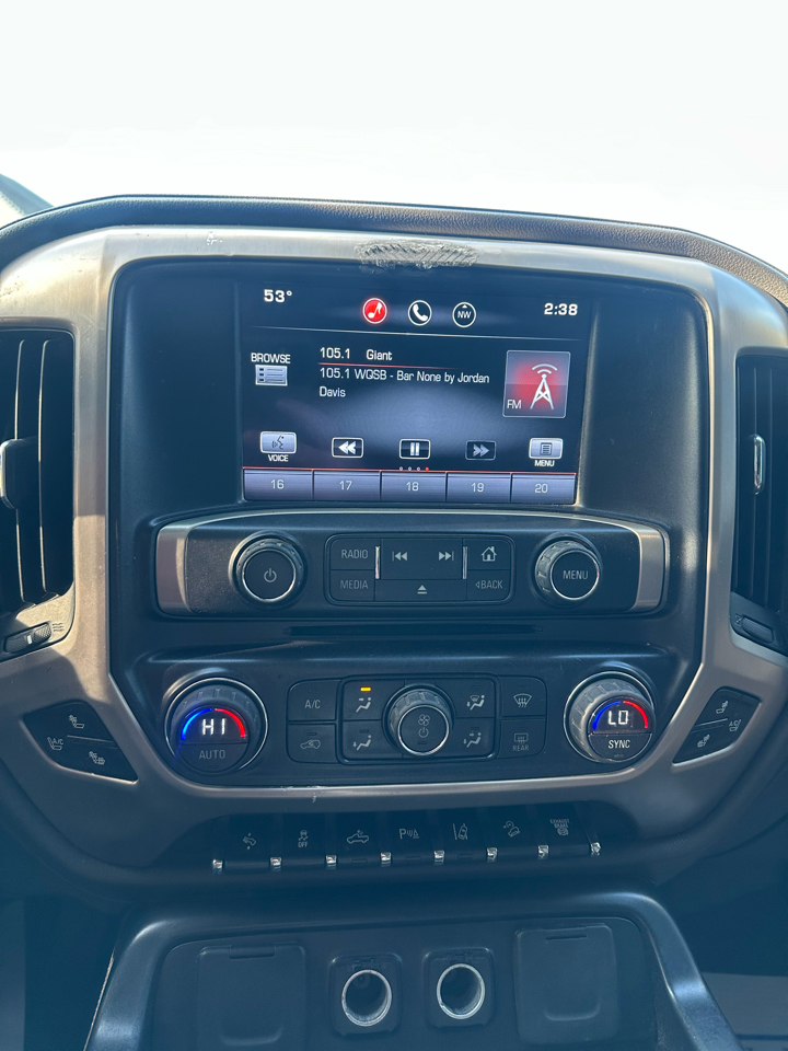 GMC Sierra 2500HD available WiFi 4WD Crew Cab 153.7" Denali 2015