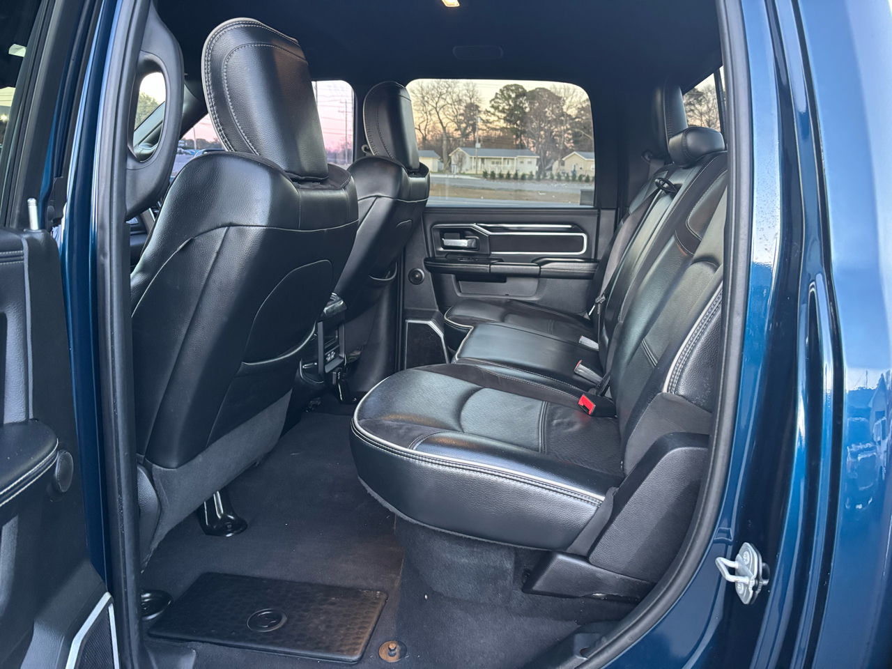 RAM 2500 Laramie 4x4 Crew Cab 6'4" Box 2021