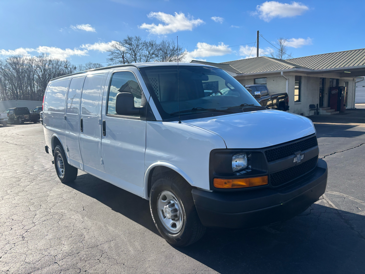 Chevrolet Express Cargo Van RWD 2500 135" 2017