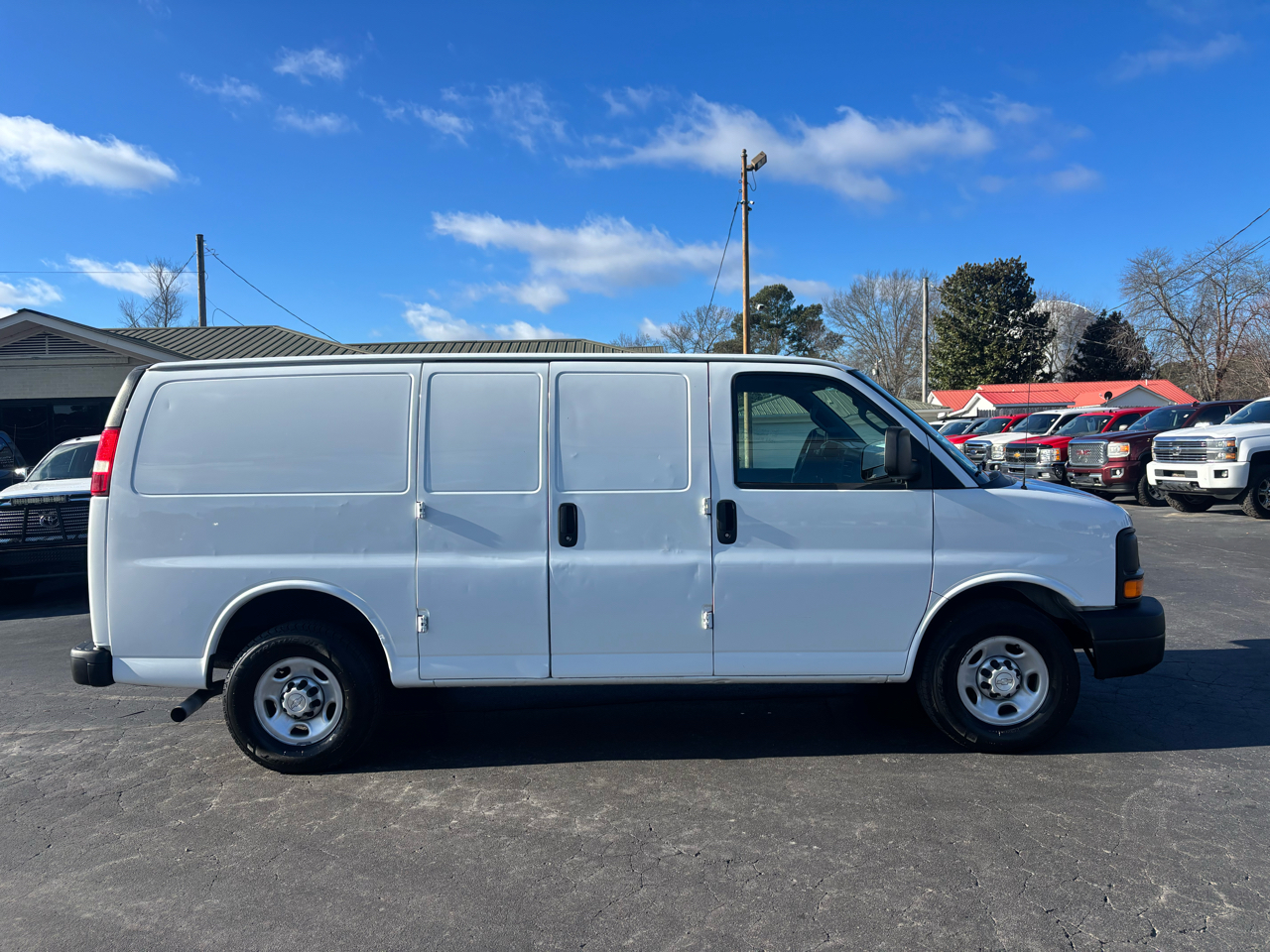Chevrolet Express Cargo Van RWD 2500 135" 2017