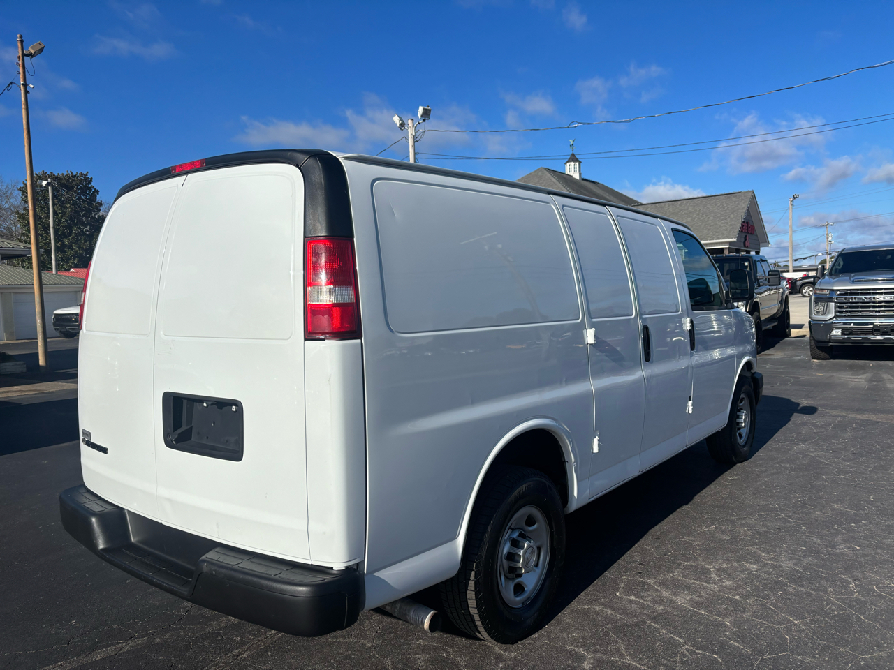 Chevrolet Express Cargo Van RWD 2500 135" 2017