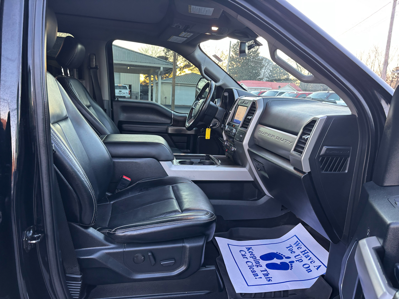 Ford Super Duty F-250 SRW Lariat 4WD Crew Cab 6.75' Box 2021