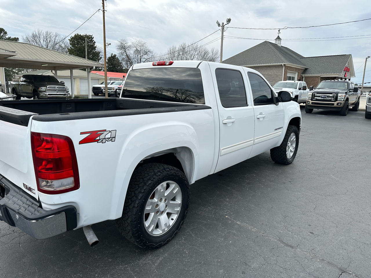 GMC Sierra 1500 4WD Crew Cab 143.5" SLT 2009
