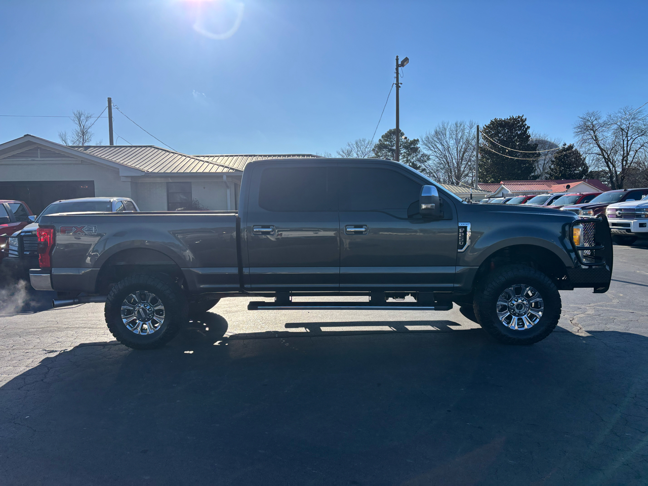 Ford Super Duty F-250 SRW Lariat 4WD Crew Cab 6.75' Box 2017