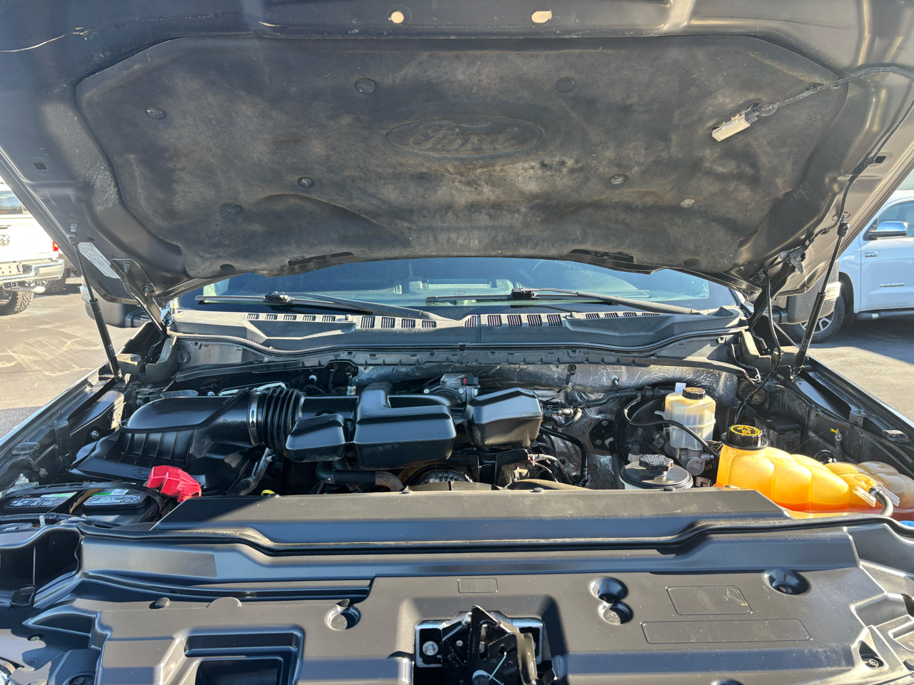 Ford Super Duty F-250 SRW Lariat 4WD Crew Cab 6.75' Box 2017