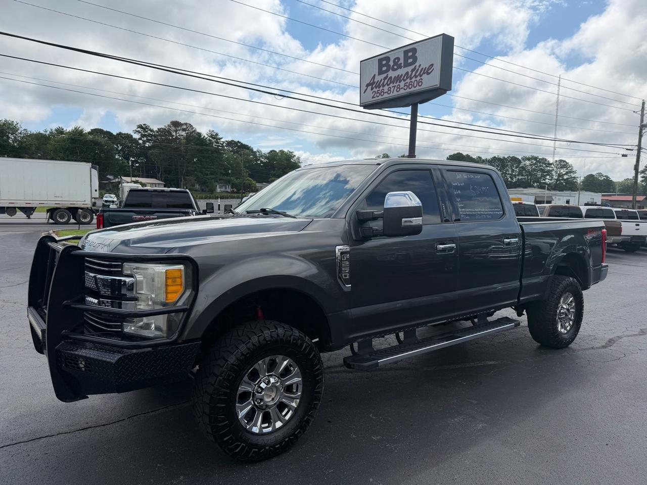 Ford Super Duty F-250 SRW Lariat 4WD Crew Cab 6.75' Box 2017