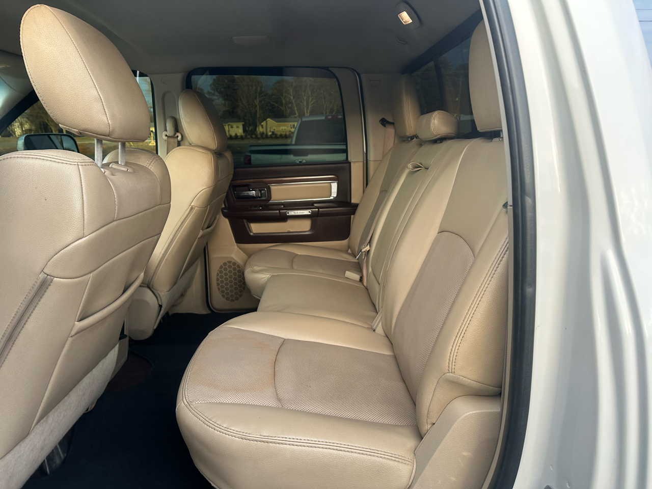 RAM 2500 4WD Crew Cab 169" Laramie 2014