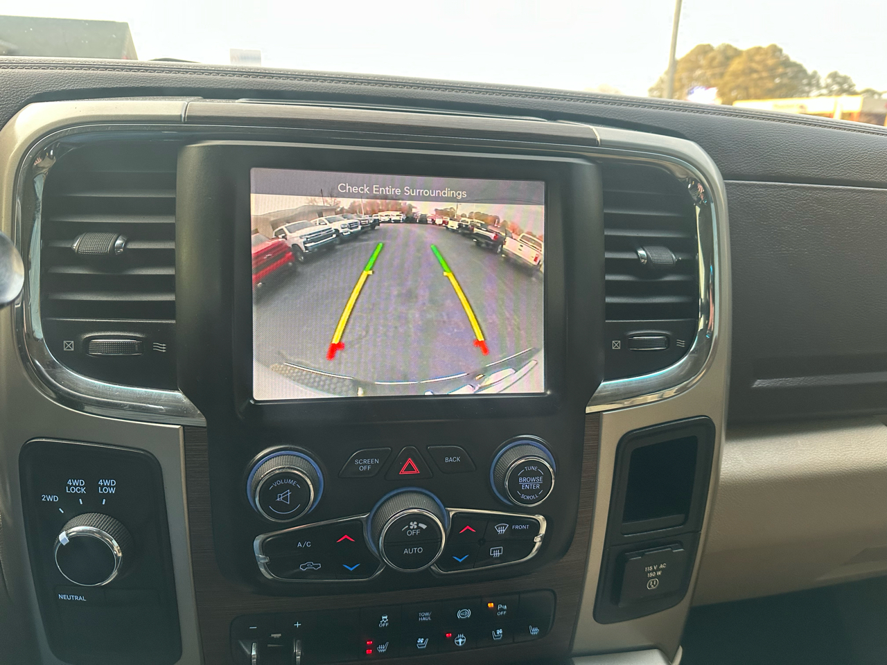 RAM 2500 4WD Crew Cab 169" Laramie 2014