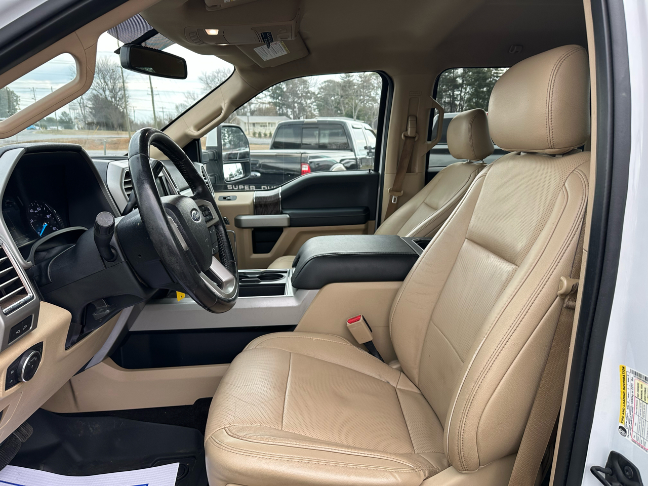 Ford Super Duty F-250 SRW Lariat 4WD Crew Cab 6.75' Box 2017