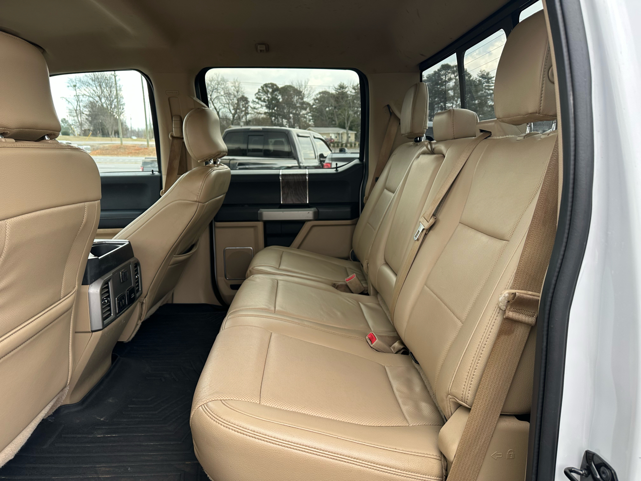 Ford Super Duty F-250 SRW Lariat 4WD Crew Cab 6.75' Box 2017