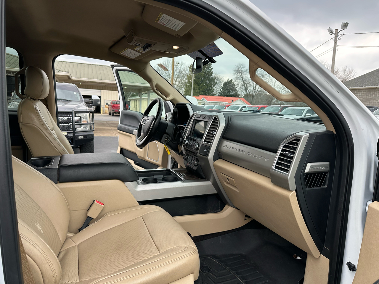 Ford Super Duty F-250 SRW Lariat 4WD Crew Cab 6.75' Box 2017