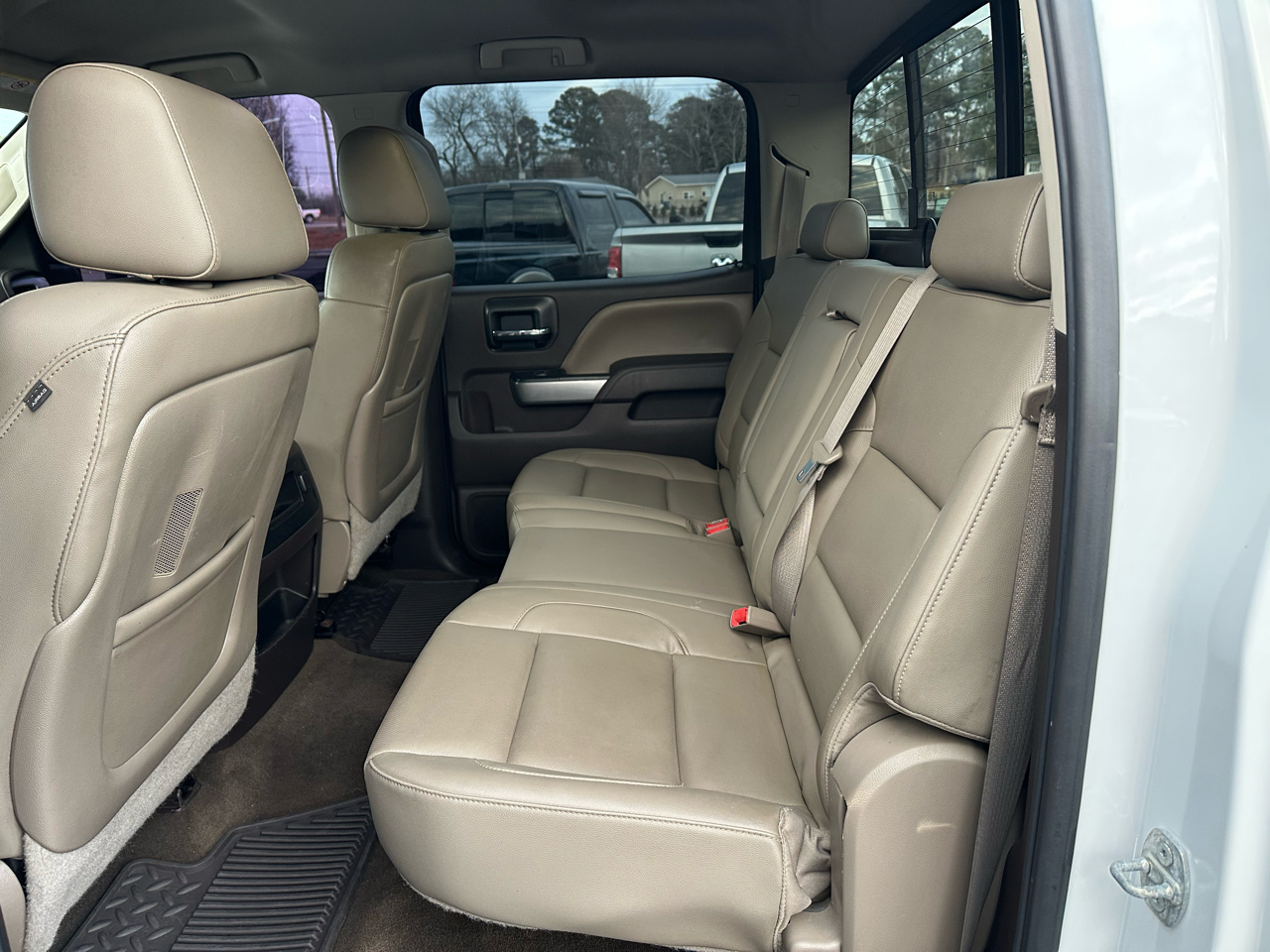 Chevrolet Silverado 2500HD Built After Aug 14 4WD Crew Cab 153.7" LTZ 2015