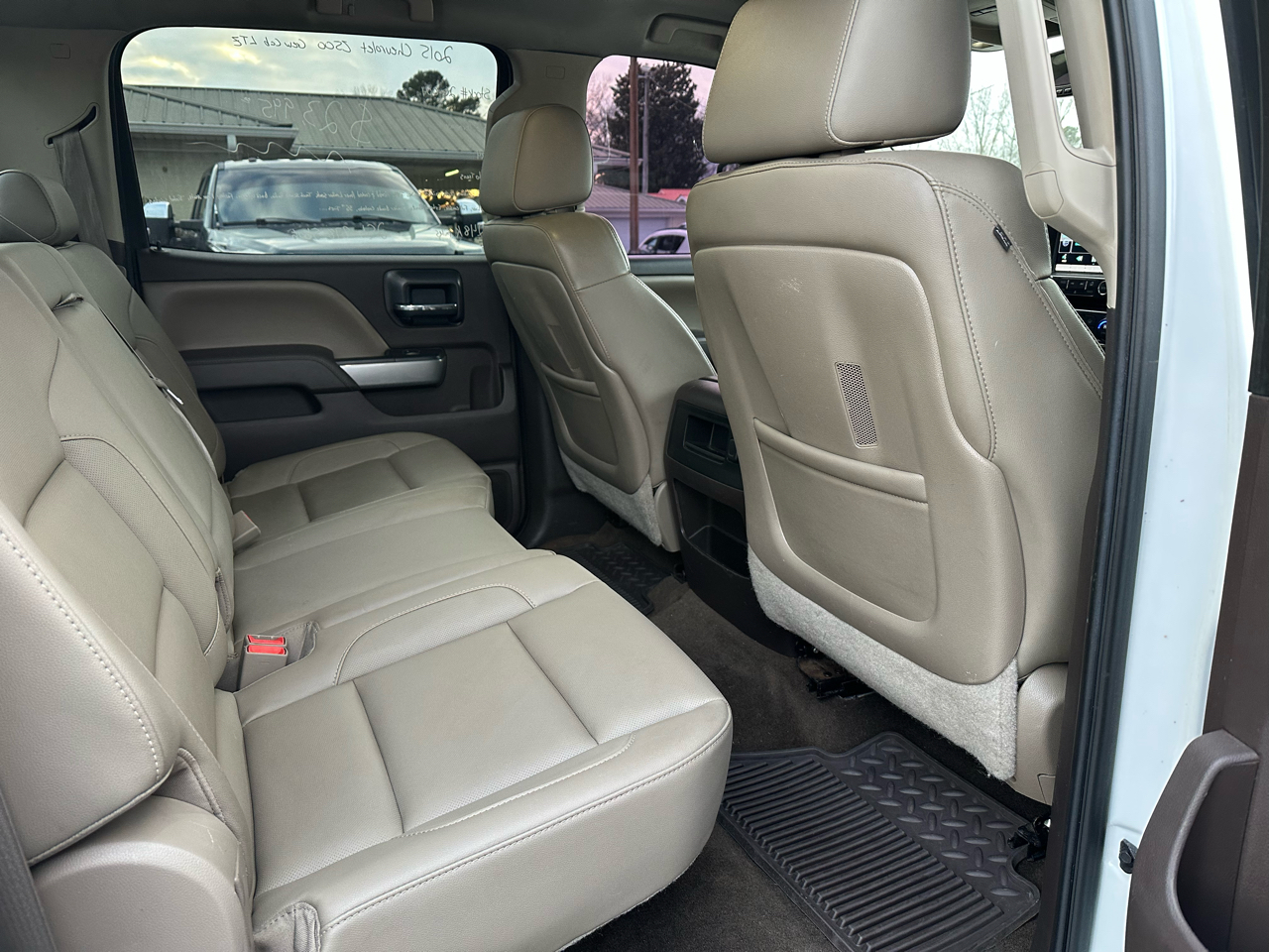 Chevrolet Silverado 2500HD Built After Aug 14 4WD Crew Cab 153.7" LTZ 2015