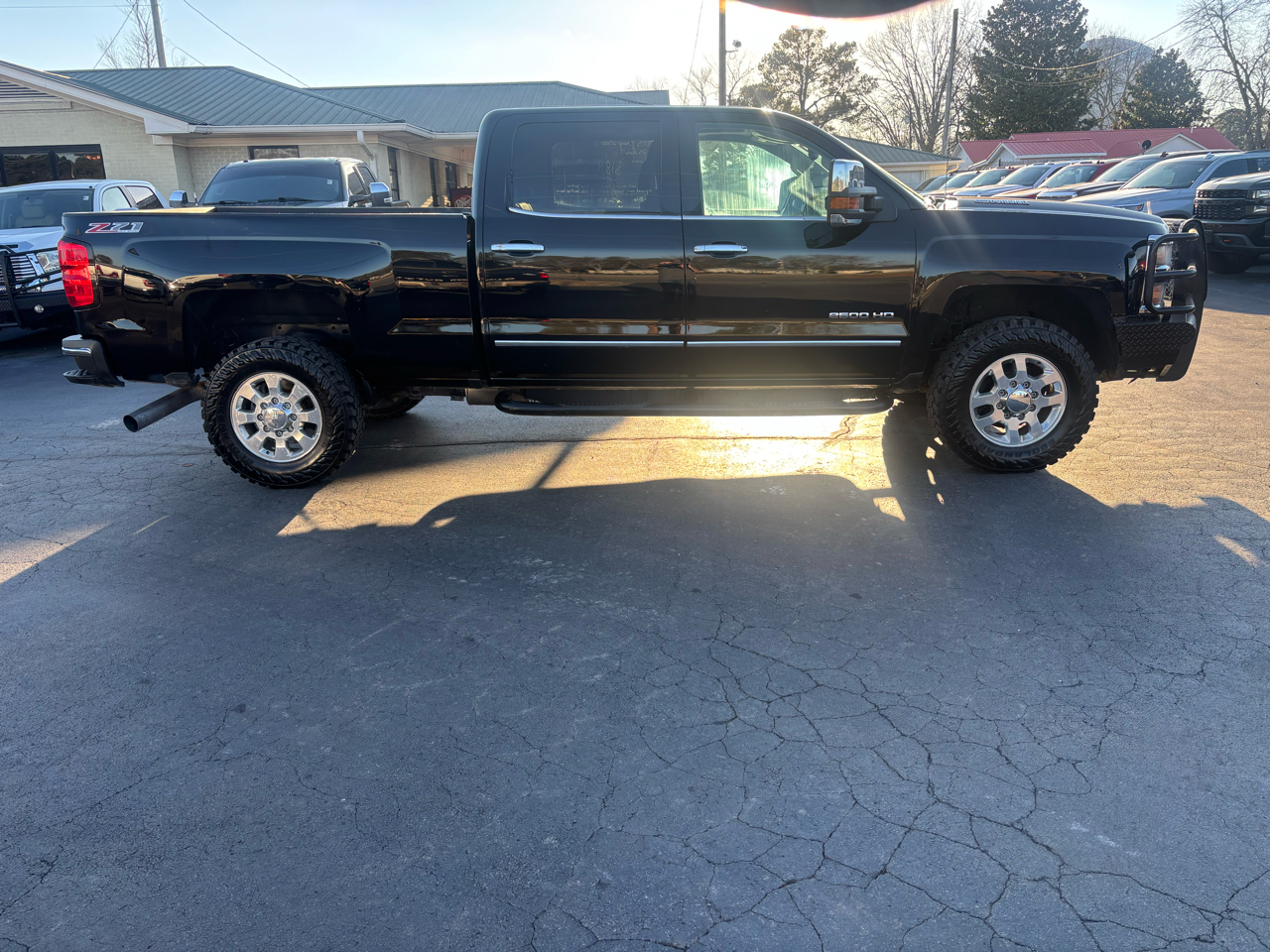 Chevrolet Silverado 2500HD Built After Aug 14 4WD Crew Cab 153.7" LTZ 2015
