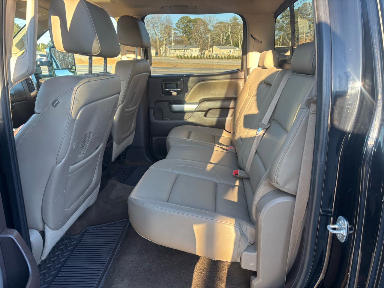 Chevrolet Silverado 2500HD Built After Aug 14 4WD Crew Cab 153.7" LTZ 2015