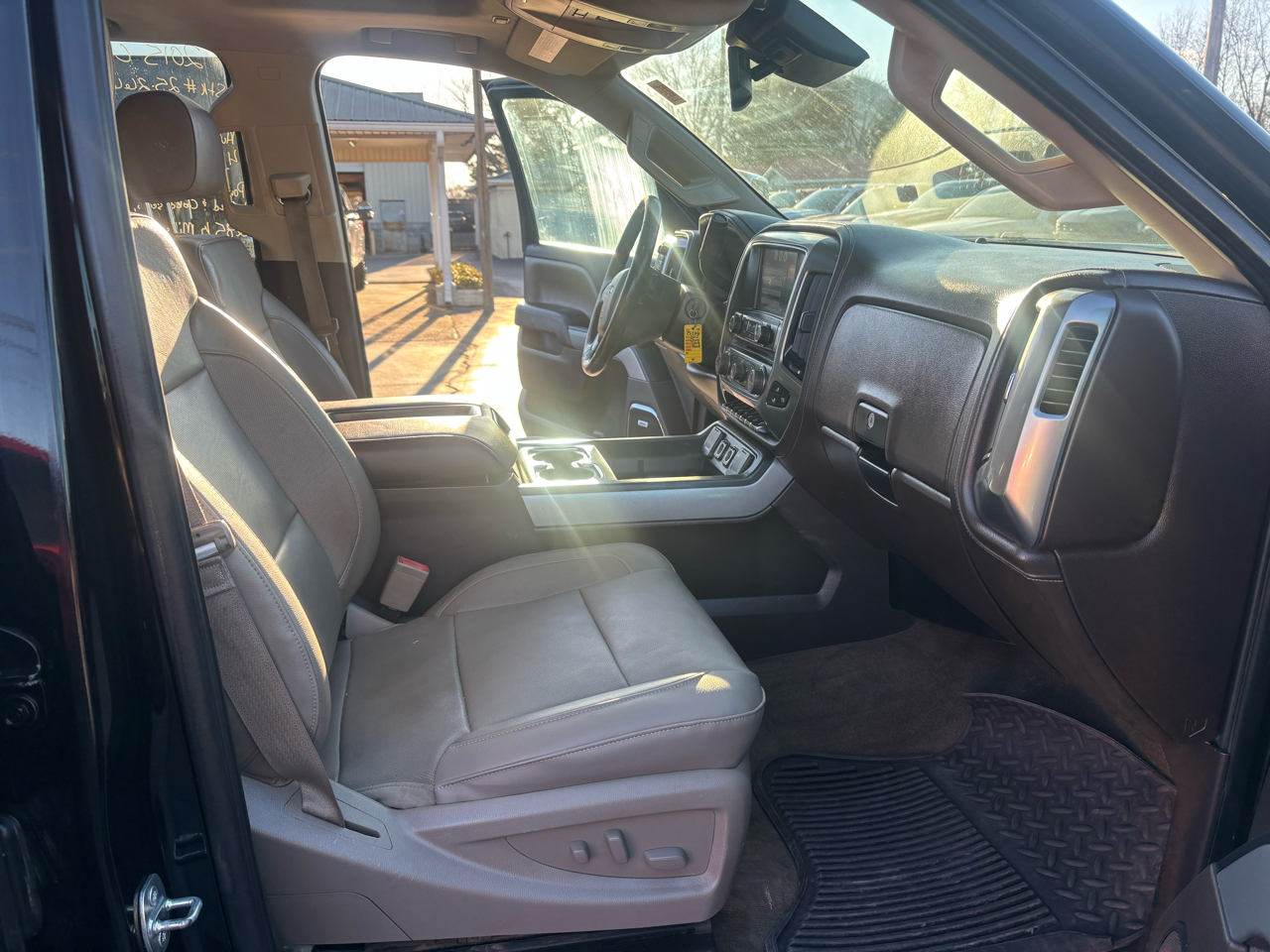 Chevrolet Silverado 2500HD Built After Aug 14 4WD Crew Cab 153.7" LTZ 2015