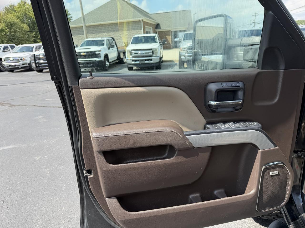 Chevrolet Silverado 2500HD Built After Aug 14 4WD Crew Cab 153.7" LTZ 2015
