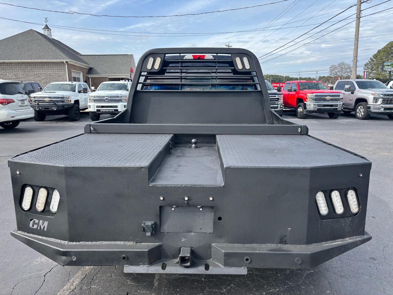 Ford Super Duty F-350 DRW Lariat 4WD Crew Cab 8' Box 2017