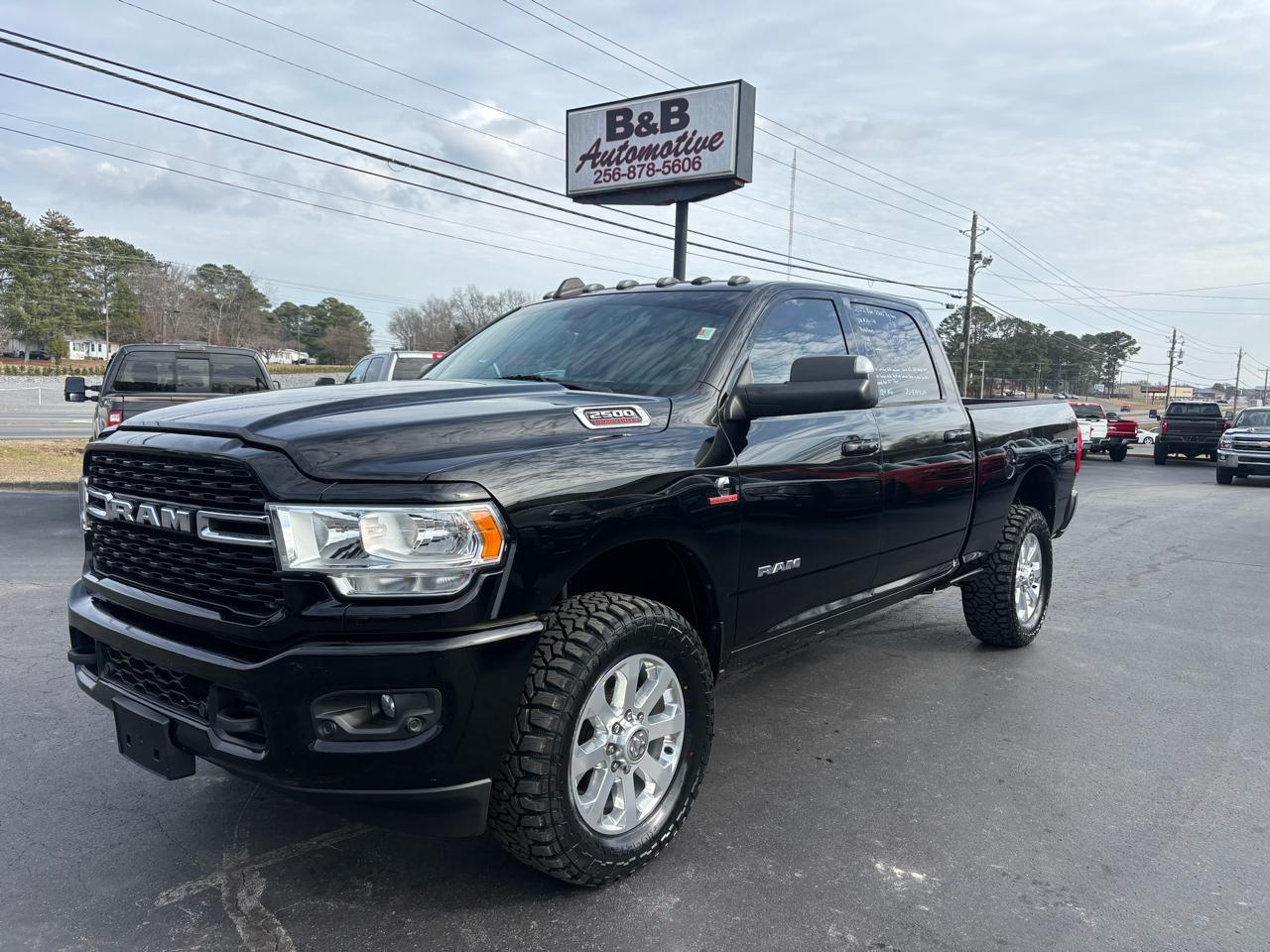 RAM 2500 Big Horn 4x4 Crew Cab 6'4" Box 2022