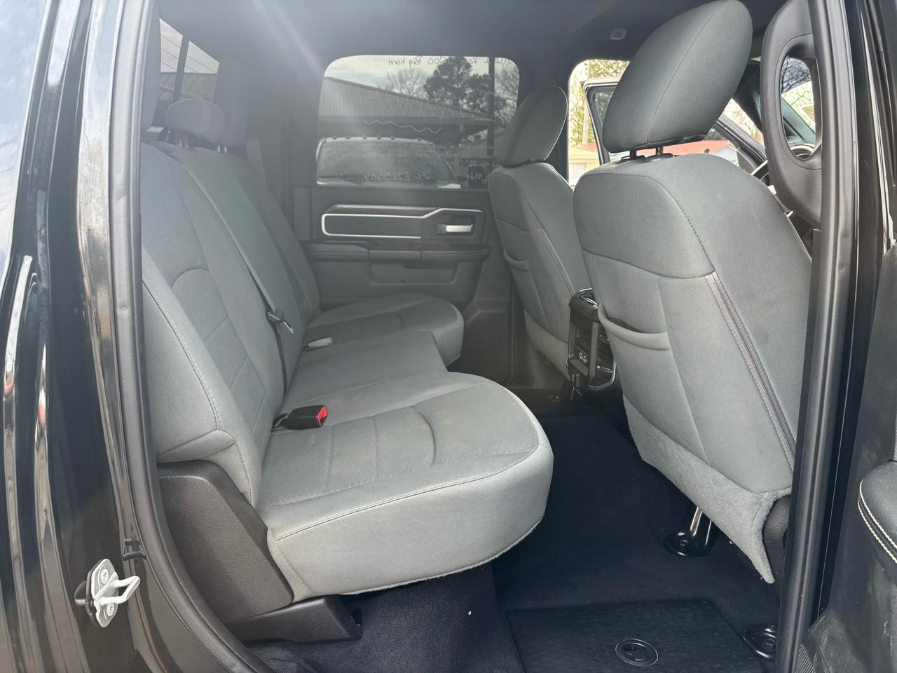 RAM 2500 Big Horn 4x4 Crew Cab 6'4" Box 2022