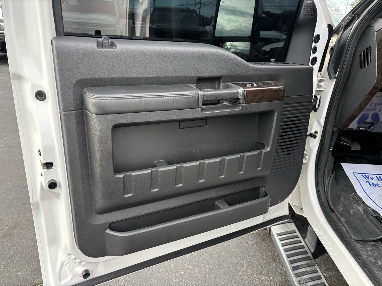 Ford Super Duty F-250 SRW 4WD Crew Cab 156" Platinum 2013