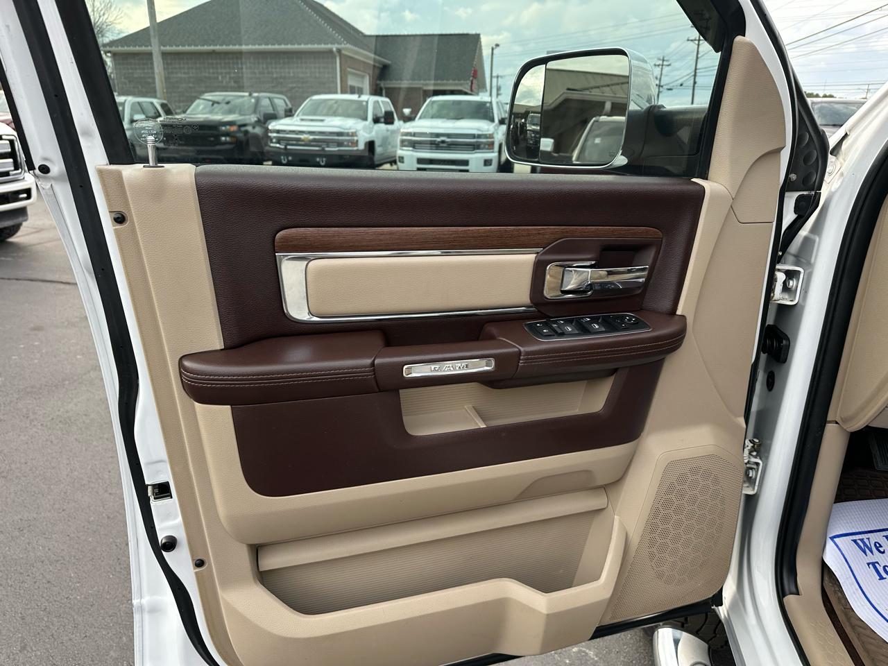 RAM 2500 4WD Crew Cab 149" Laramie 2016