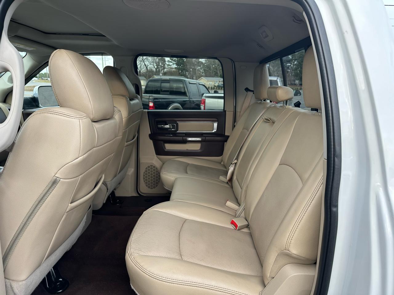 RAM 2500 4WD Crew Cab 149" Laramie 2016