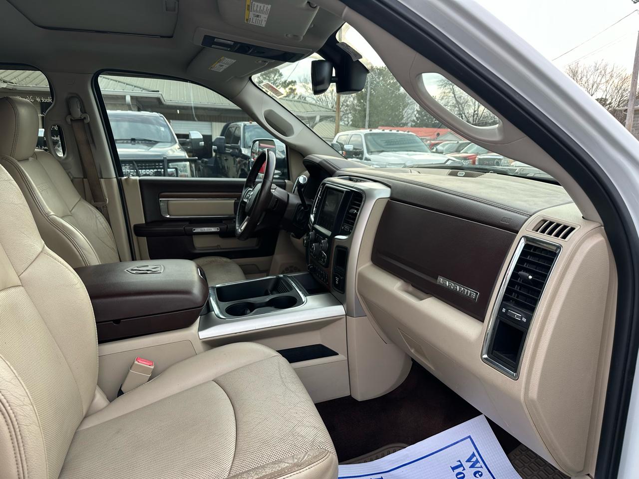 RAM 2500 4WD Crew Cab 149" Laramie 2016