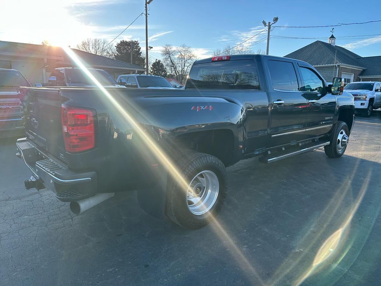 Chevrolet Silverado 3500HD 4WD Crew Cab 167.7" LTZ 2018