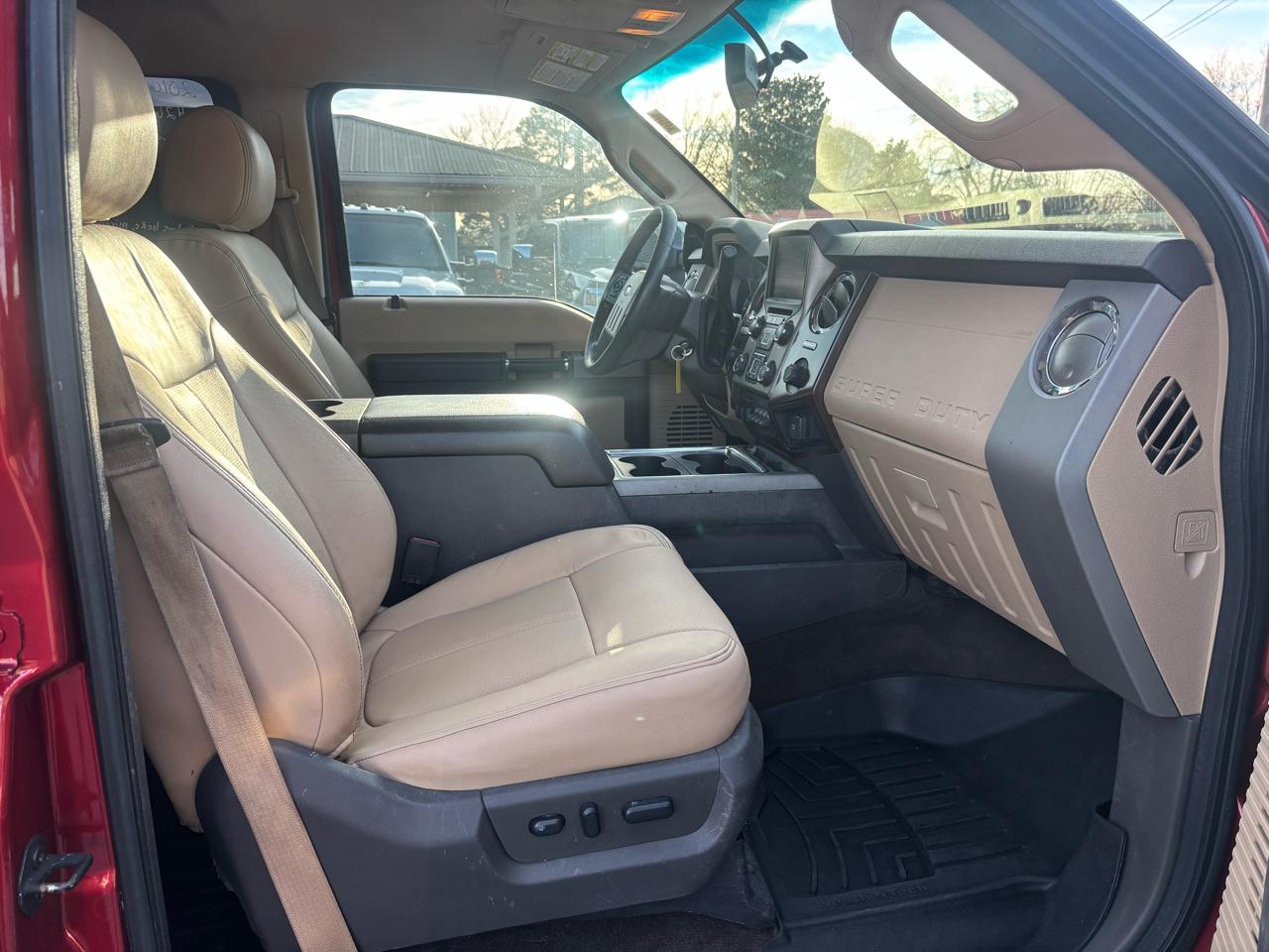 Ford Super Duty F-250 SRW 4WD Crew Cab 172" Lariat 2016