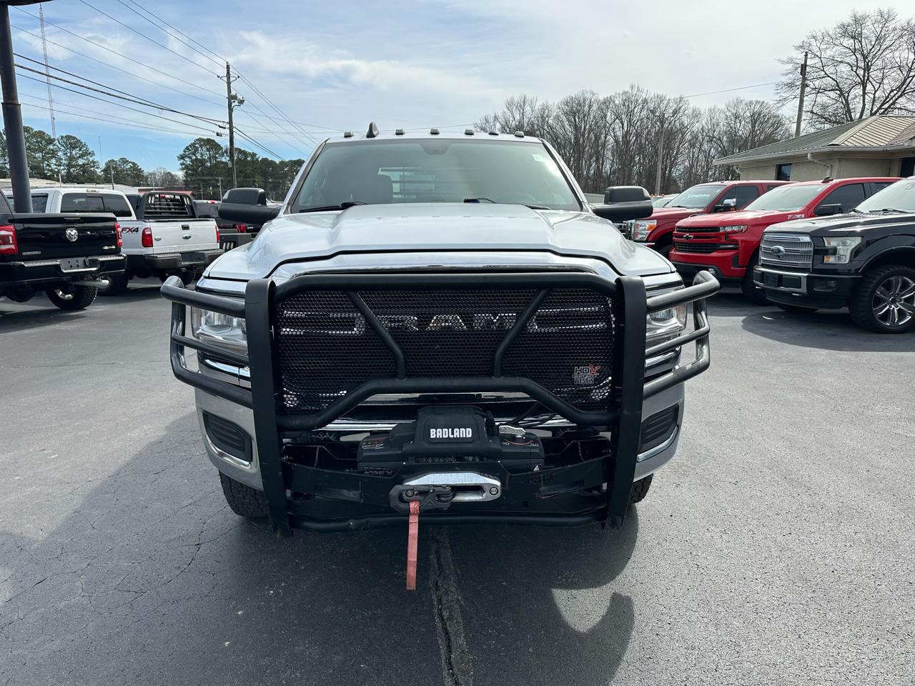 RAM 3500 Chassis Cab Tradesman 4WD Crew Cab 60" CA 172.4" WB 2021