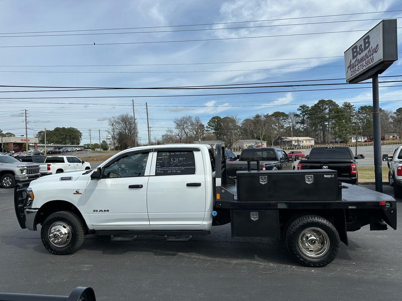 RAM 3500 Chassis Cab Tradesman 4WD Crew Cab 60" CA 172.4" WB 2021