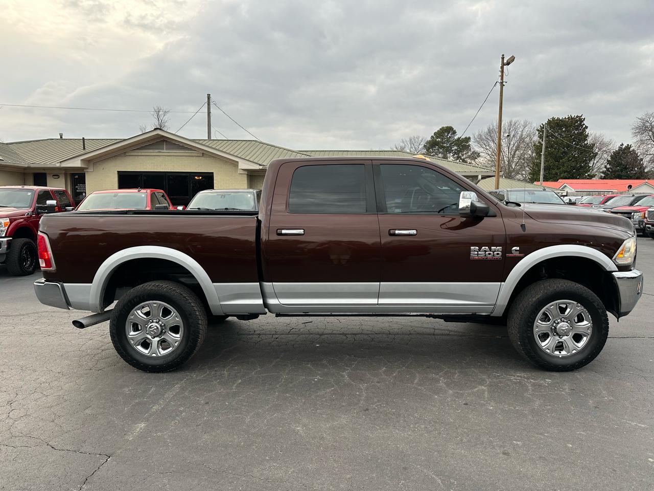 RAM 2500 4WD Crew Cab 149" Laramie 2014