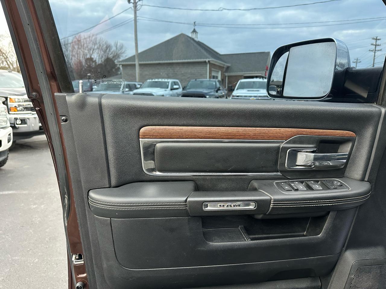 RAM 2500 4WD Crew Cab 149" Laramie 2014