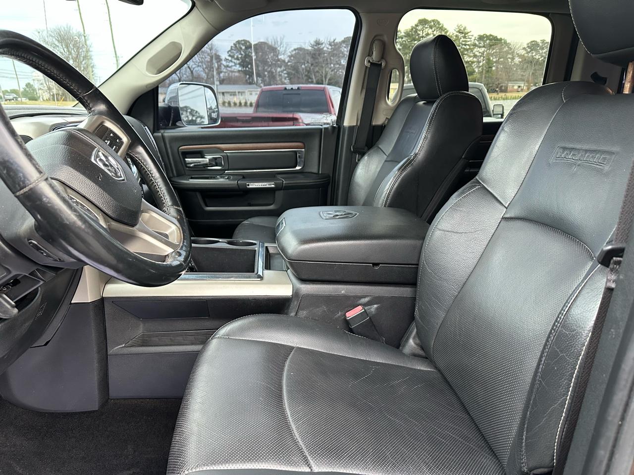 RAM 2500 4WD Crew Cab 149" Laramie 2014