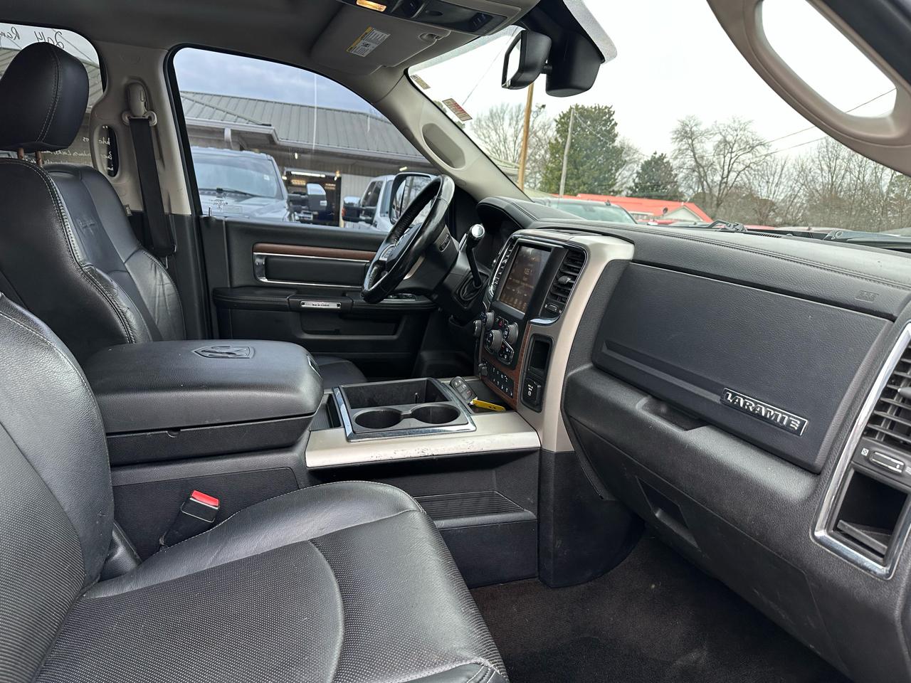 RAM 2500 4WD Crew Cab 149" Laramie 2014