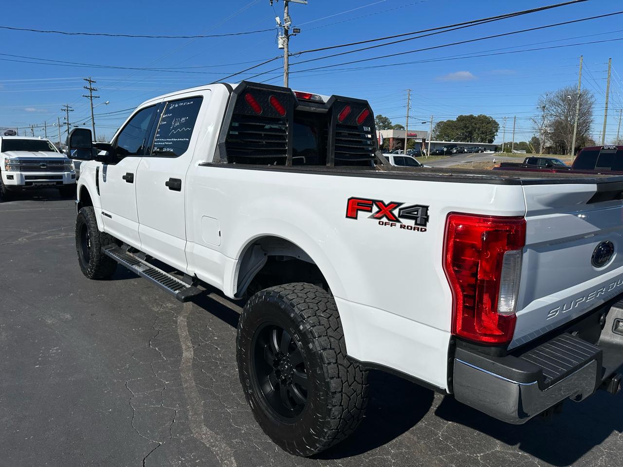 Ford Super Duty F-250 SRW XLT 4WD Crew Cab 6.75' Box 2017