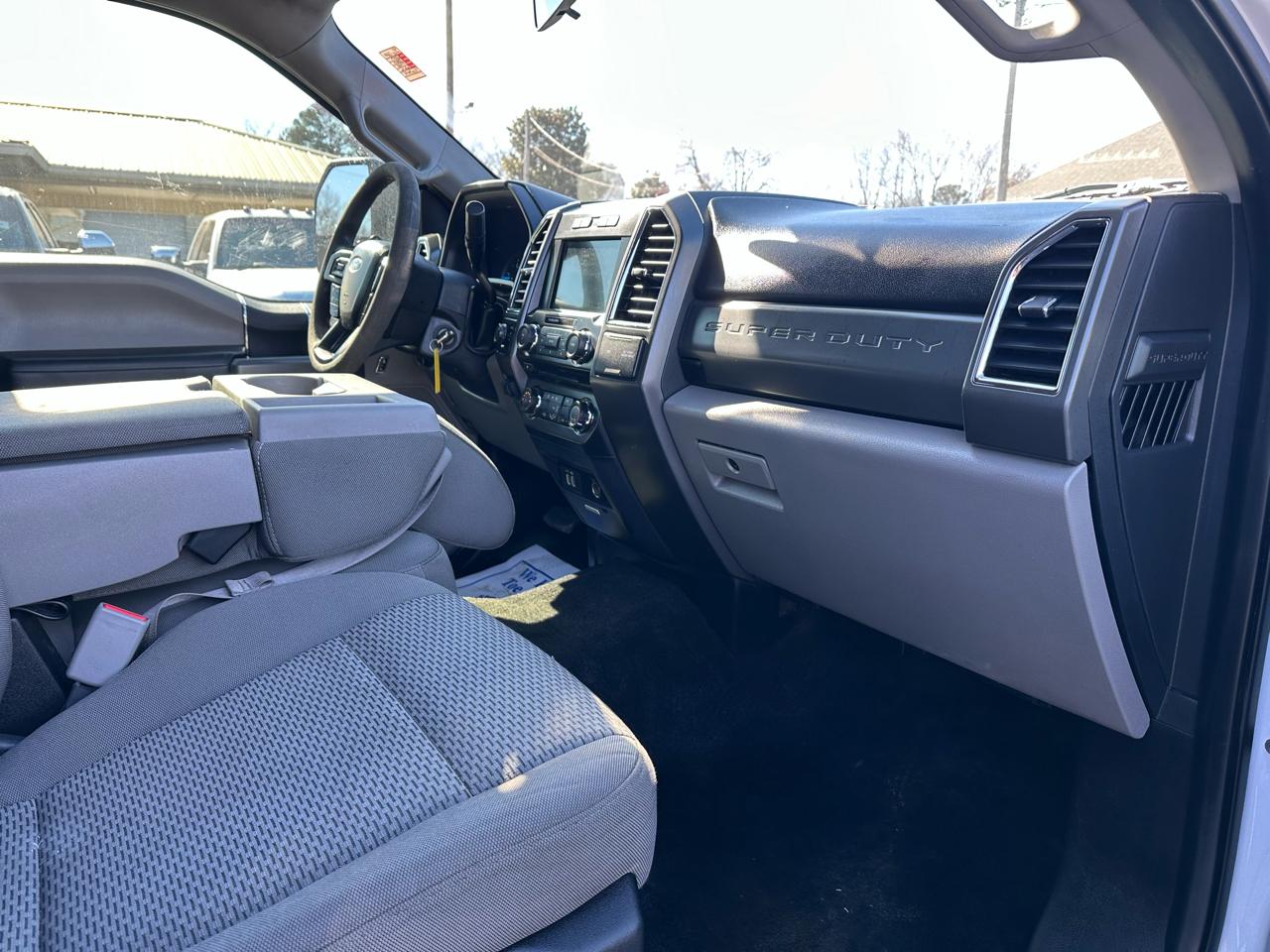 Ford Super Duty F-250 SRW XLT 4WD Crew Cab 6.75' Box 2017