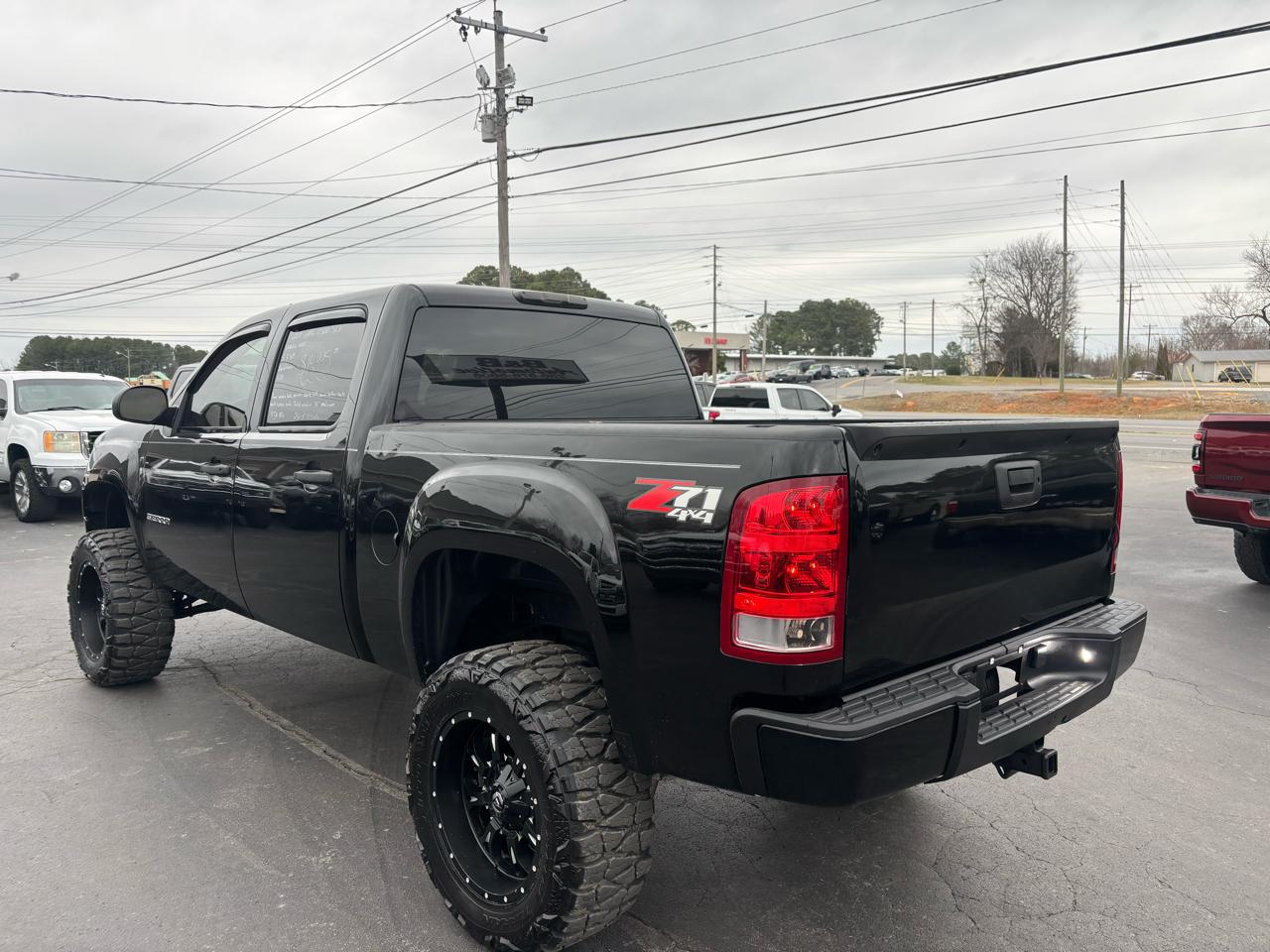 GMC Sierra 1500 4WD Crew Cab 143.5" SLE 2011